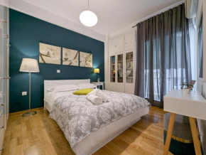 Spacious apt for 5 guests next to Acropolis&metro